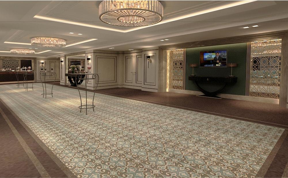 Hotel Doubletree By Hilton Elâzığ